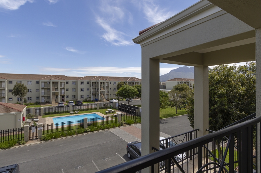 To Let 2 Bedroom Property for Rent in Heritage Park Western Cape
